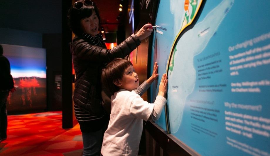Museum and schools Te Papa exhibit